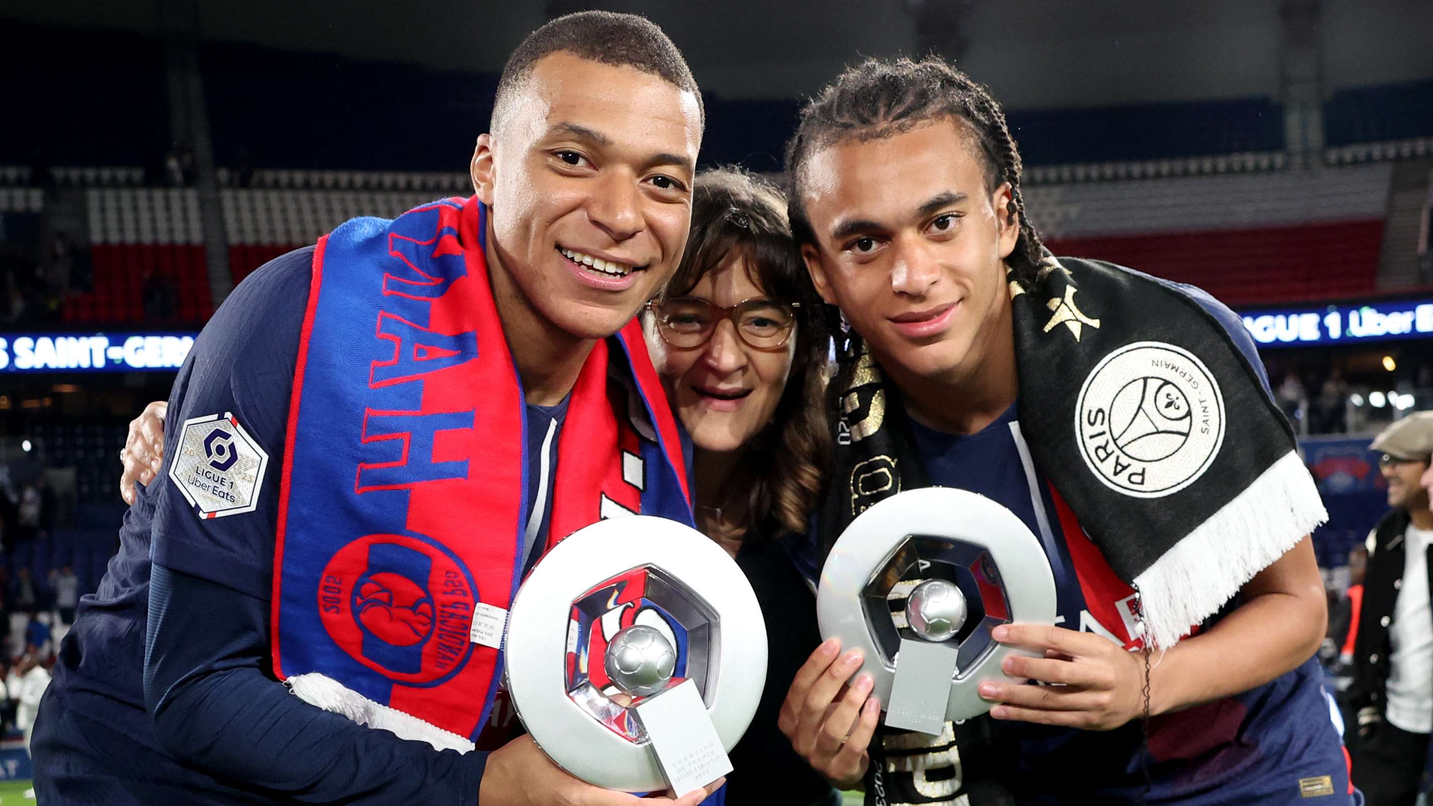 冠赛场上的 冠赛场上的